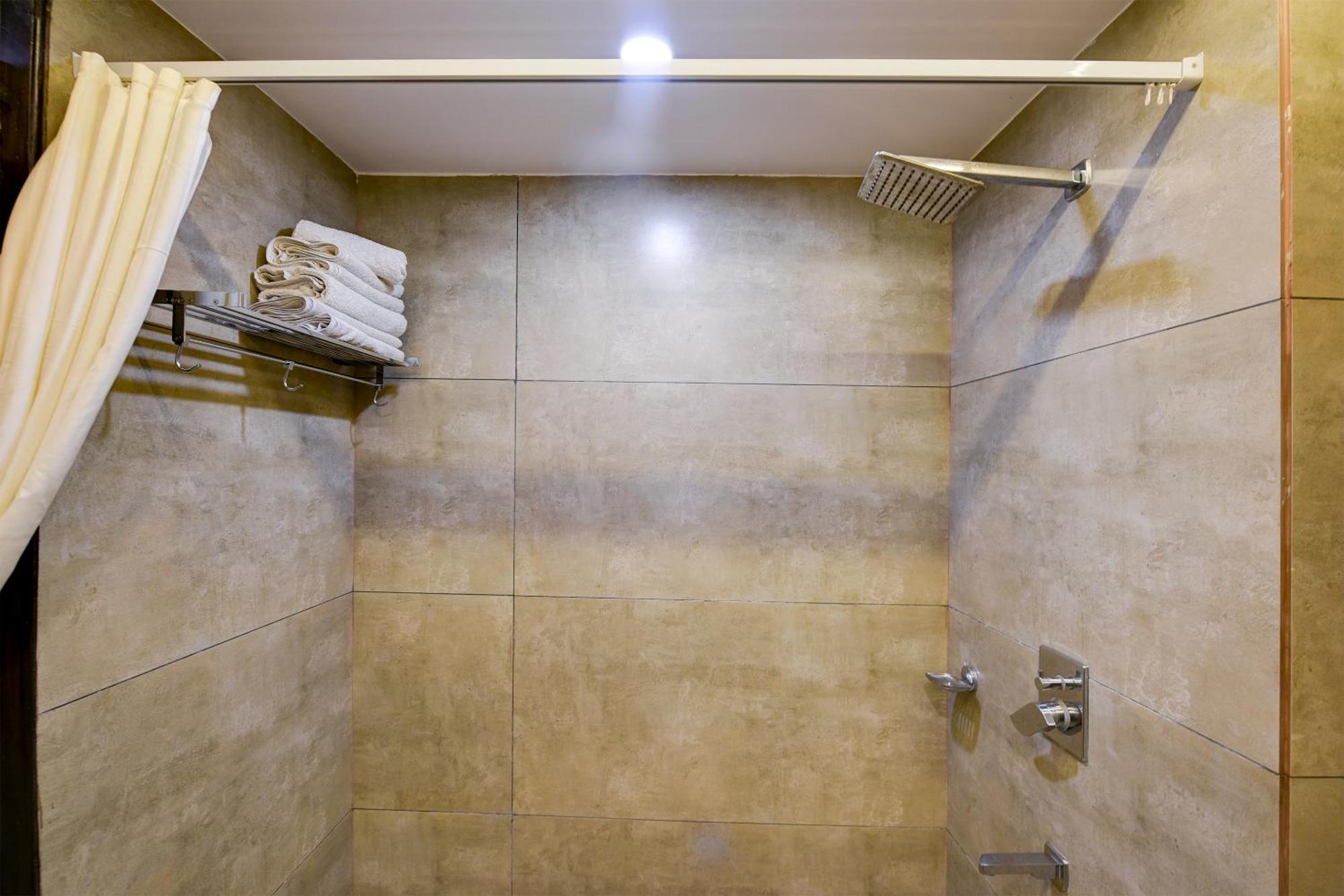 Hotel Sohana Palace Near New Delhi Railway Station And Connaught Place מראה חיצוני תמונה